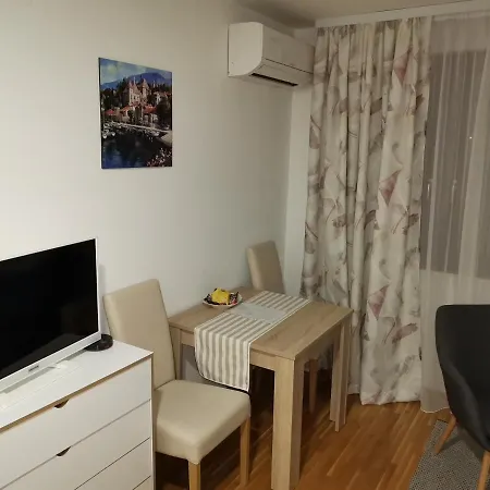 Nina Apartman Apartment