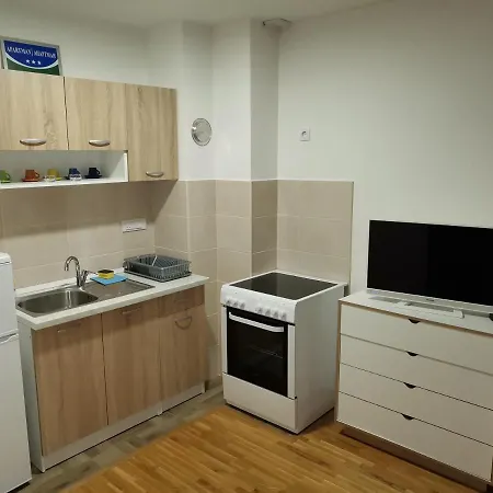 Nina Apartman