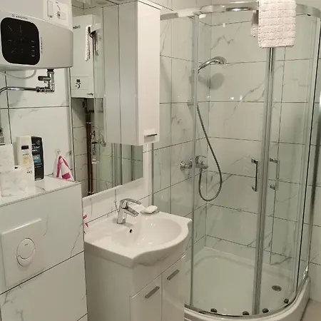 Nina Apartman Apartment Donje Mladice